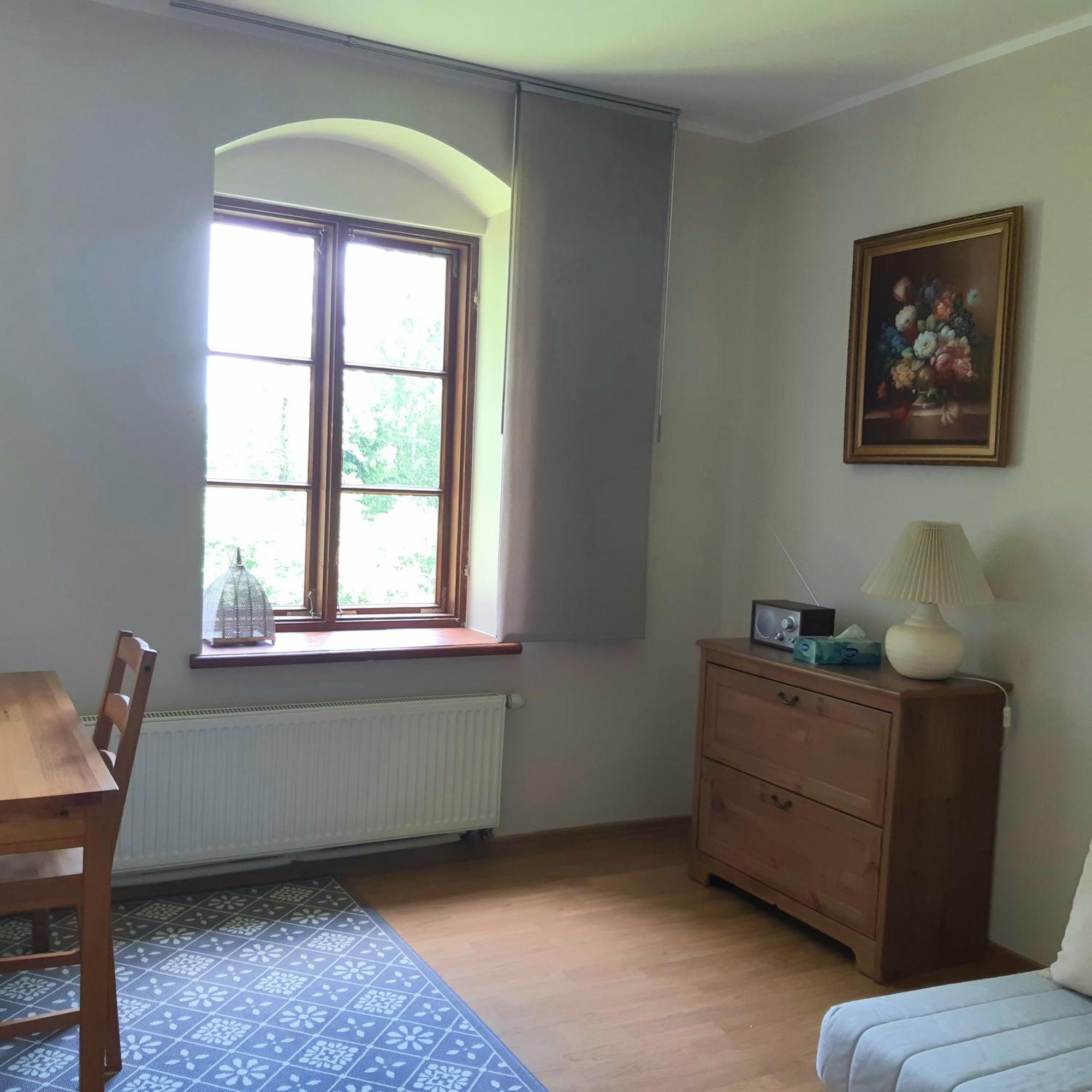 Dworek Szarki Szoba fotó